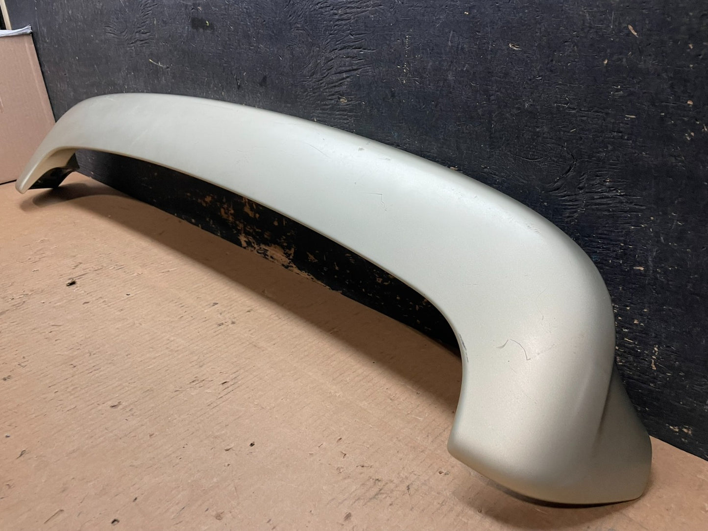 2001 to 2007 Toyota Highlander Upper Rear Upper Wing Spoiler Oem AA2430 DG2