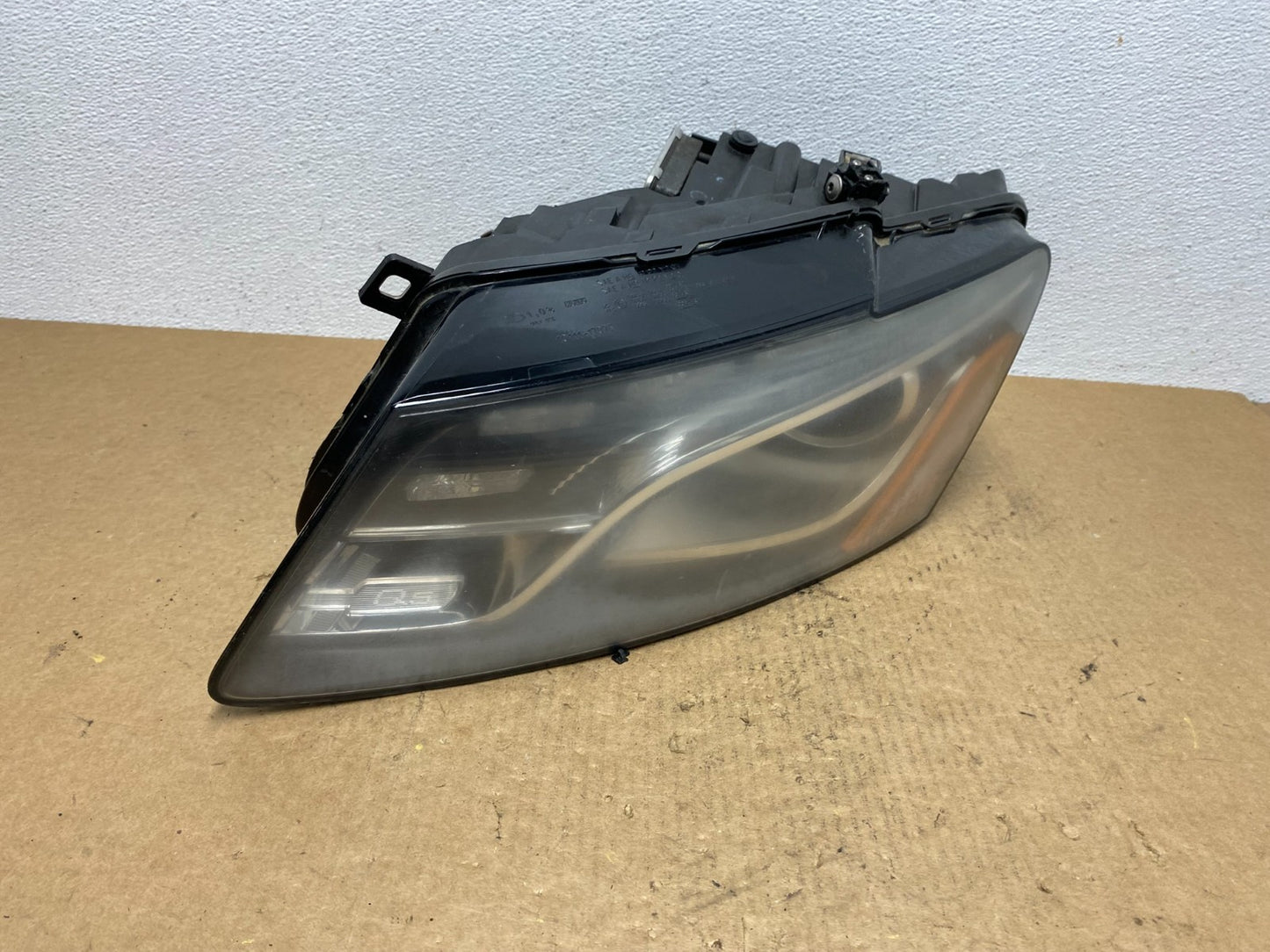 2009-2012 Audi Q5 Left Driver LH Side Xenon HID Headlight OEM AC3413 DW2
