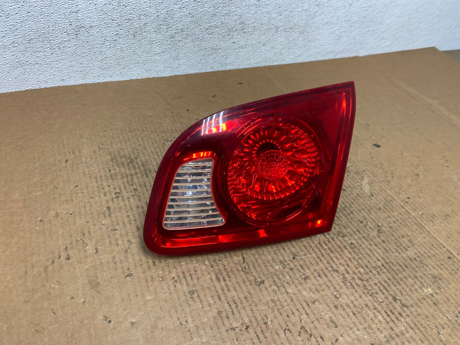 2007 2008 2009 Hyundai Santa Fe Right Passenger Tail Light Inner AE2638 LK2