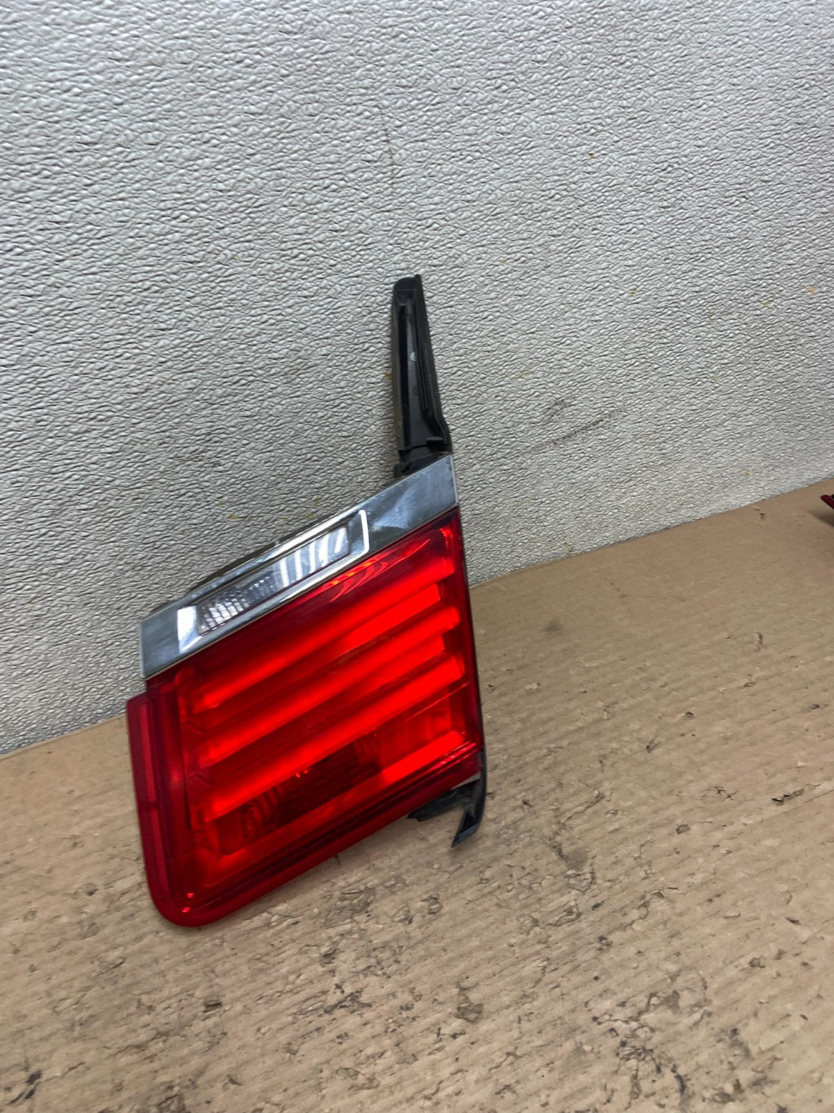 2009 - 2012 Bmw 7-Series F01 F02 750i Right Passenger Inner Tail Light AA9765 LK2
