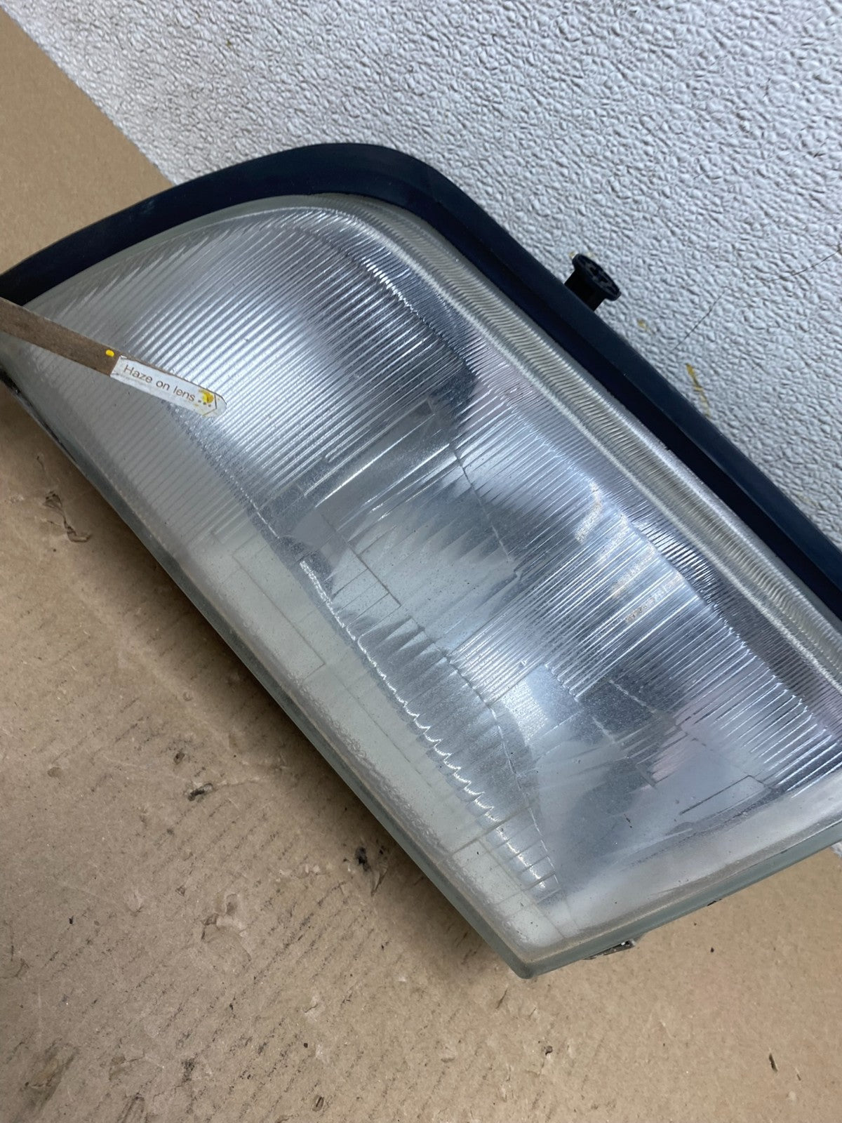 1994-1996 Mercedes C C230 W202 Front Left Driver LH Side Headlight R8164 DW3