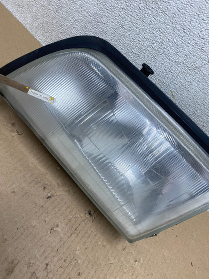 1994-1996 Mercedes C C230 W202 Front Left Driver LH Side Headlight R8164 DW3