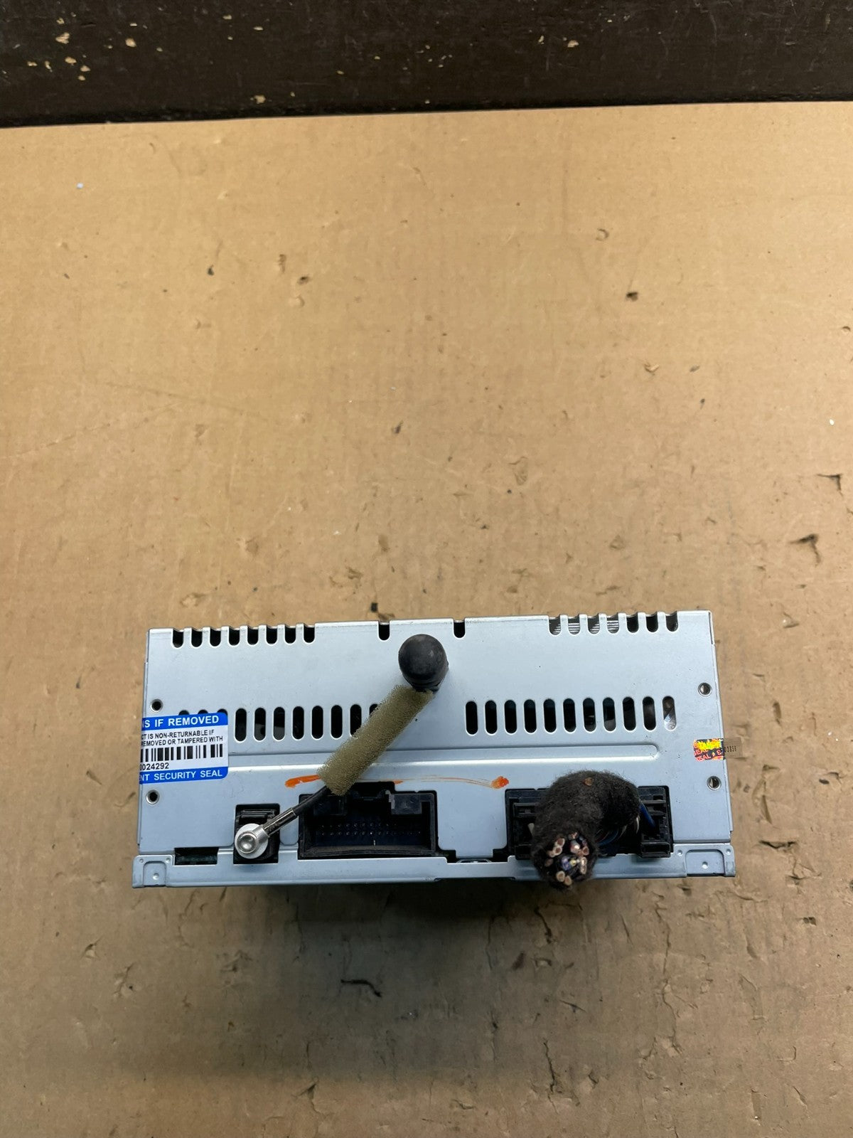 2012 to 2014 Ford Edge AM/FM Radio Reciever OEM w4384 DG2