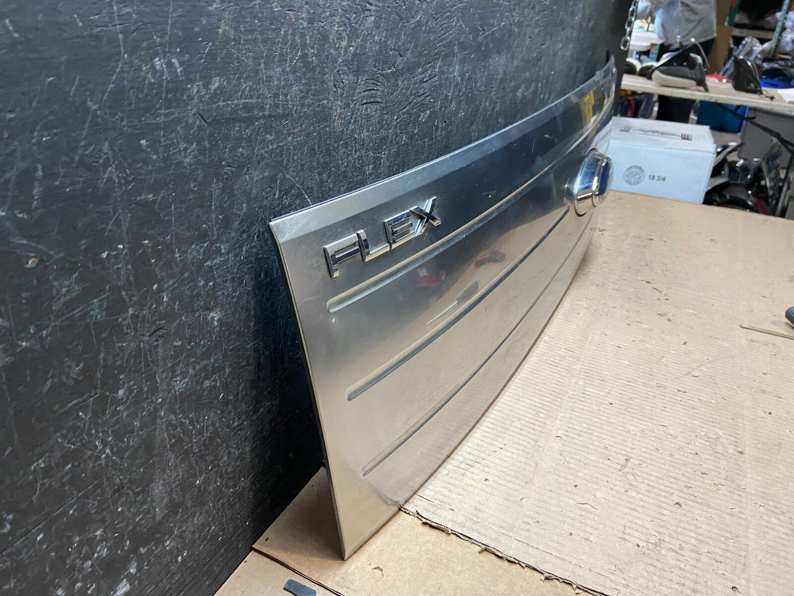 2009-2012 Ford Flex Trunk Lid Hatch Molding Trim Panel W/Camera H6620 PS2