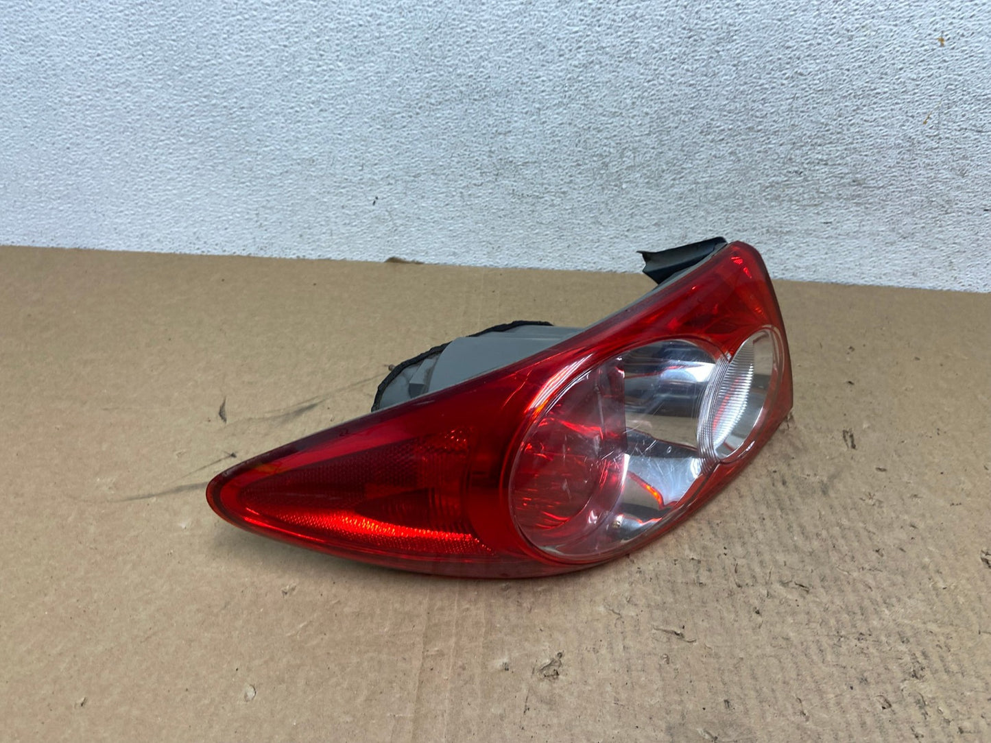 2003 - 2005 Mazda 6 Left Driver LH Side Tail Light AG1057 LK2