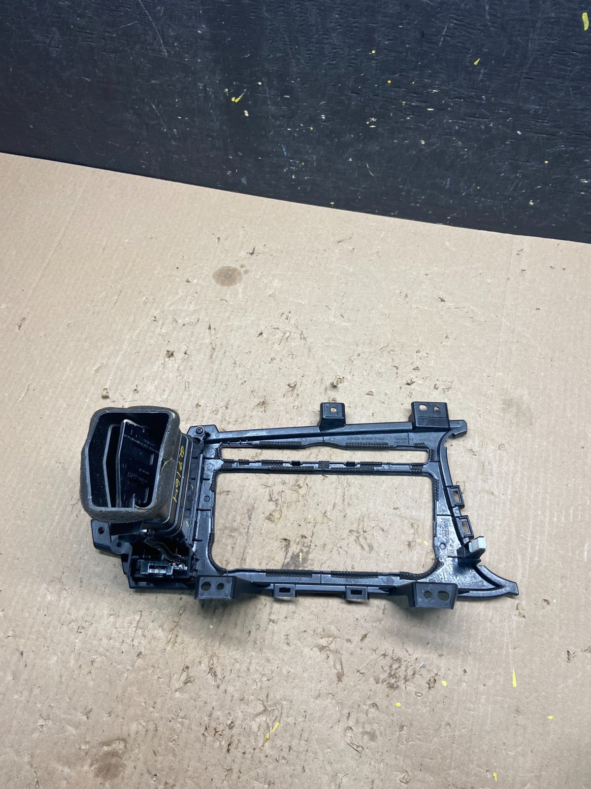 2012 2013 Kia Optima Front  Dash Radio Bezel Trim Air Vent OEM Q7164 DG4