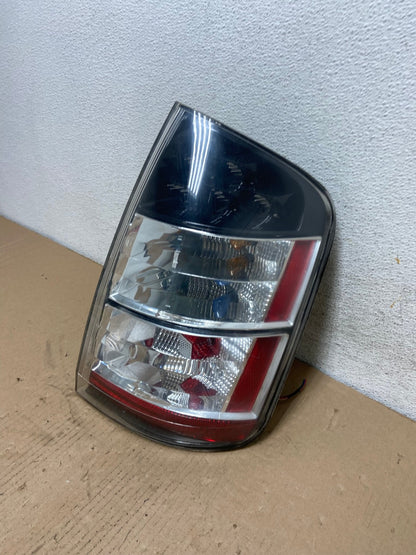 2004 - 2005 Toyota Prius Right Passenger Side Rh Tail Light DEPO AF3142 LK1