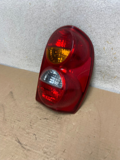 2002 2003 2004 Jeep Liberty Right Passenger Rh Side Tail Light AH9495 LK1