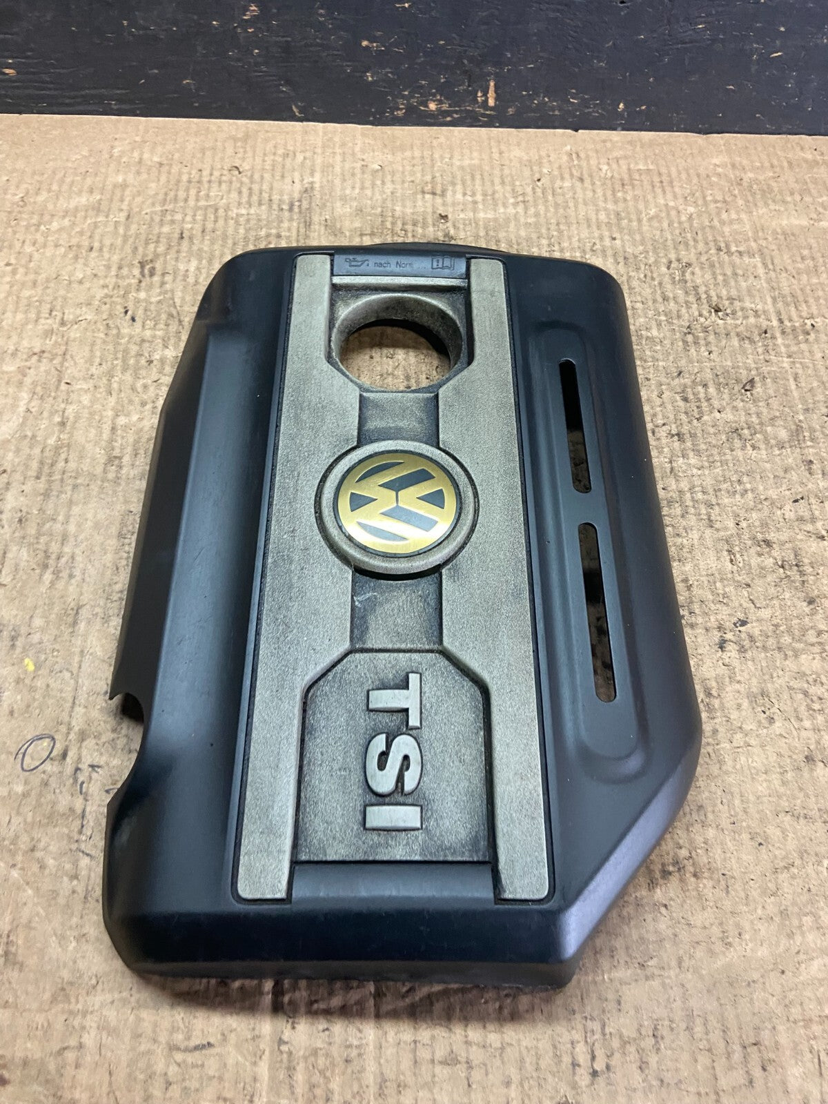 2005-2010 Volkswagen Mk5 2.0 TSI Passat Jetta Engine Cover o3337 PS2