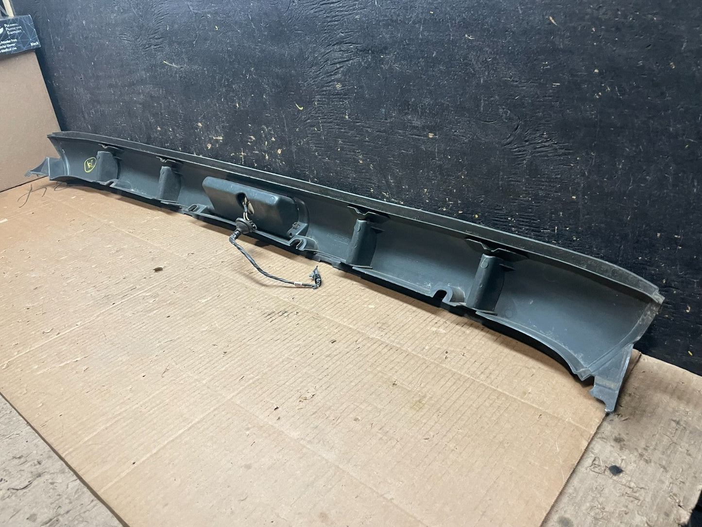1996 to 2002 Chevrolet Express 3rd Third Brake Light Trim Spoiler Y1912 DG5