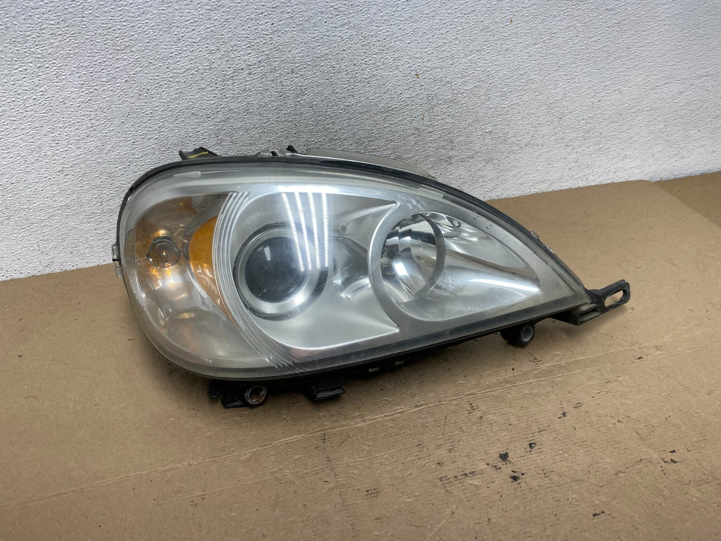 2002 - 2005 Mercedes ML ML350 ML500 Right Passenger Halogen Headlight AF4644 DW0