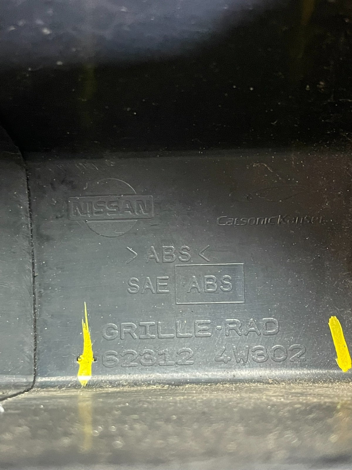 2002 2003 2004 Nissan Pathfinder Front Upper Grill Grille AE3676 DG4