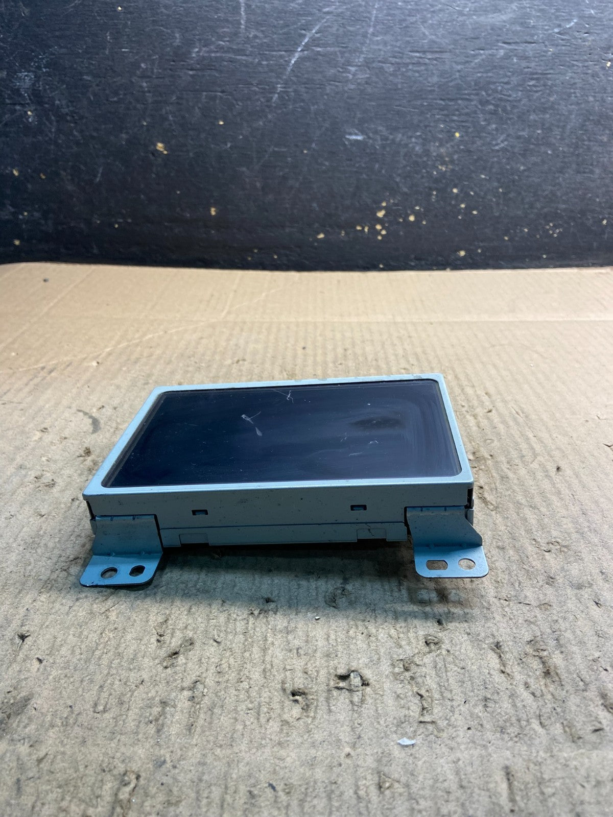 2010 - 2011 Chevrolet Equinox Radio Display Screen Information Dash Oem Z0779 DG4