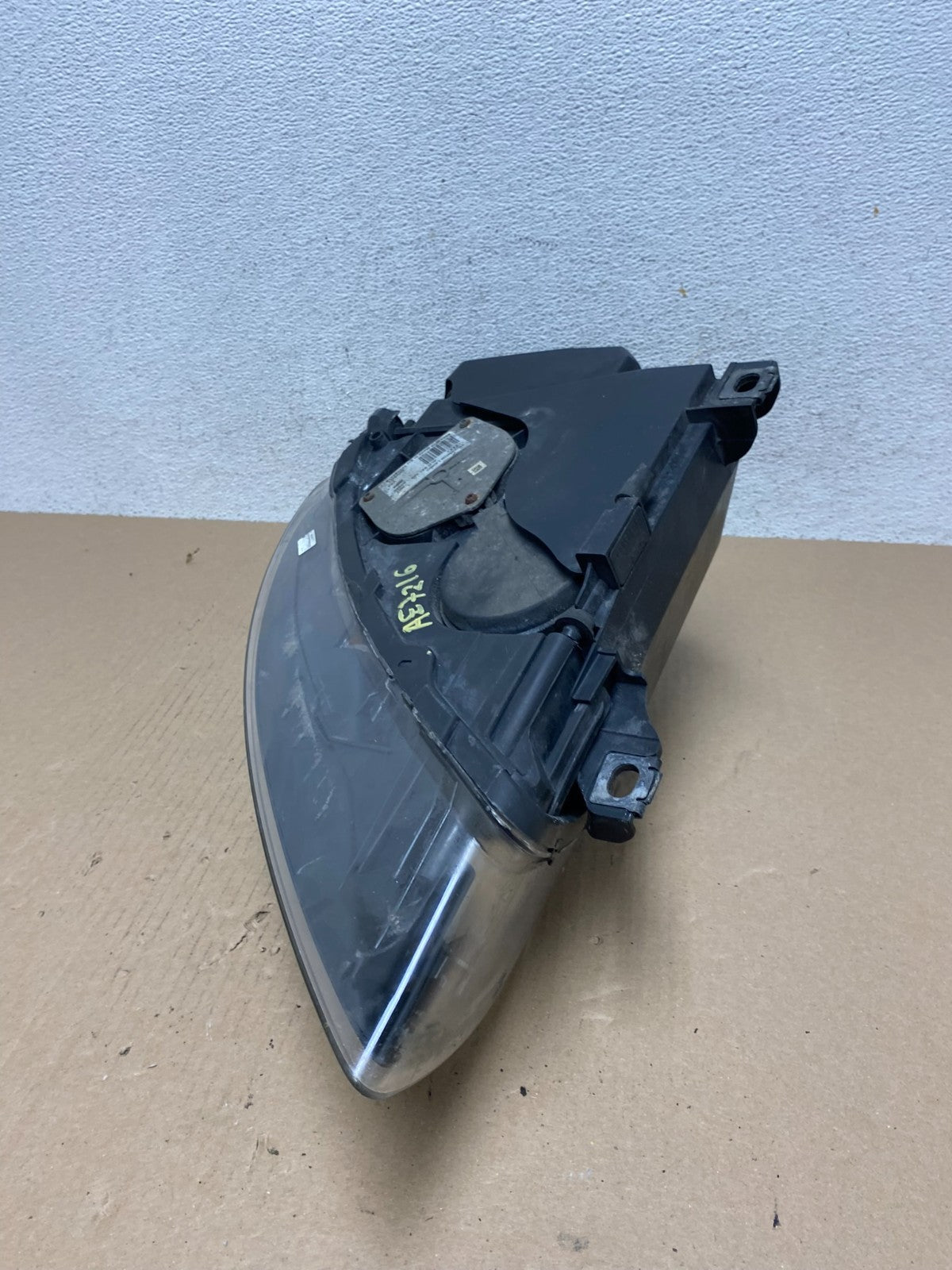 2010 to 2015 Audi Q7 Left Driver Side Xenon HID Headlight 4L0941003AL AE7216 DW6