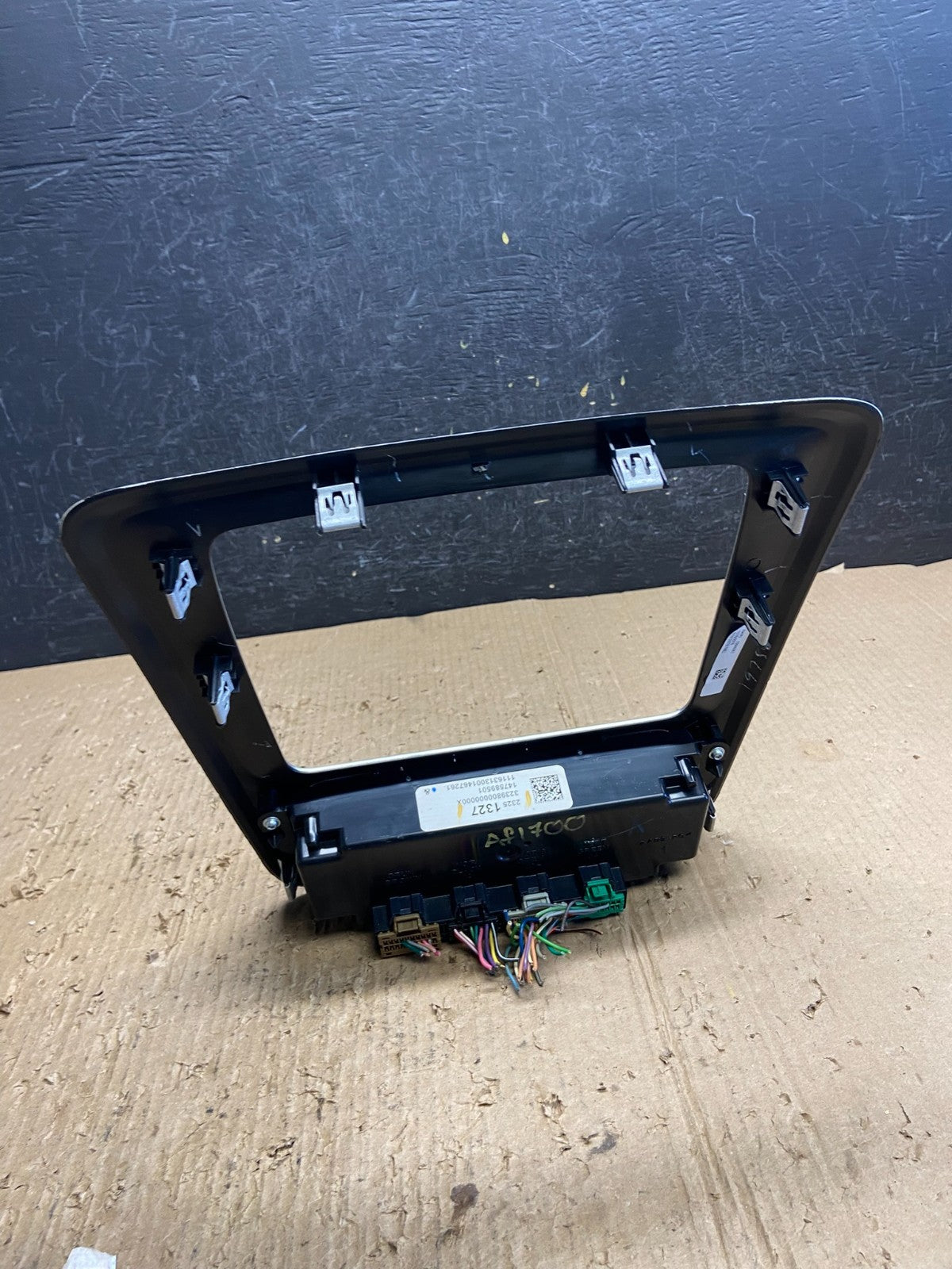 2013 - 2016 GMC Acadia A/C Heater Climate Control Radio Panel Bezel OE AF1700 DG5