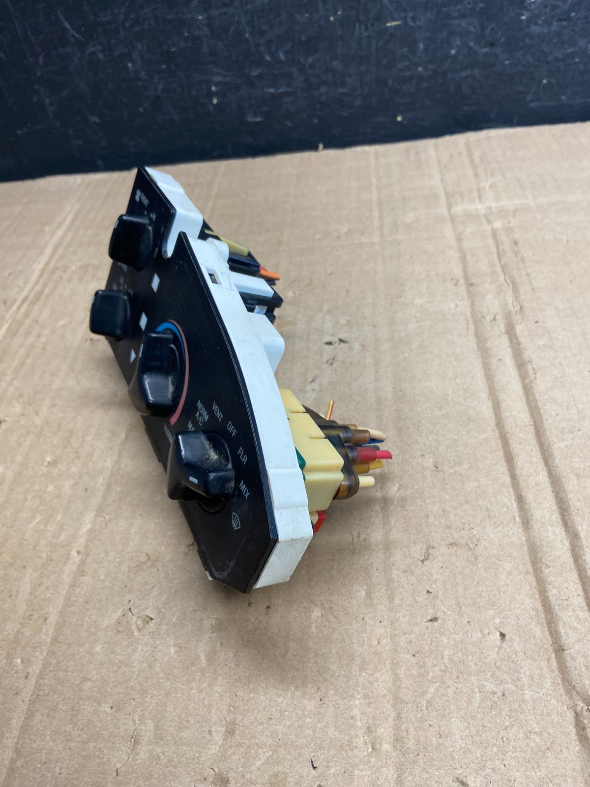 1997-2014 Ford Van Econoline E150 E250 Heater Climate Fan Control AD7135 DG2