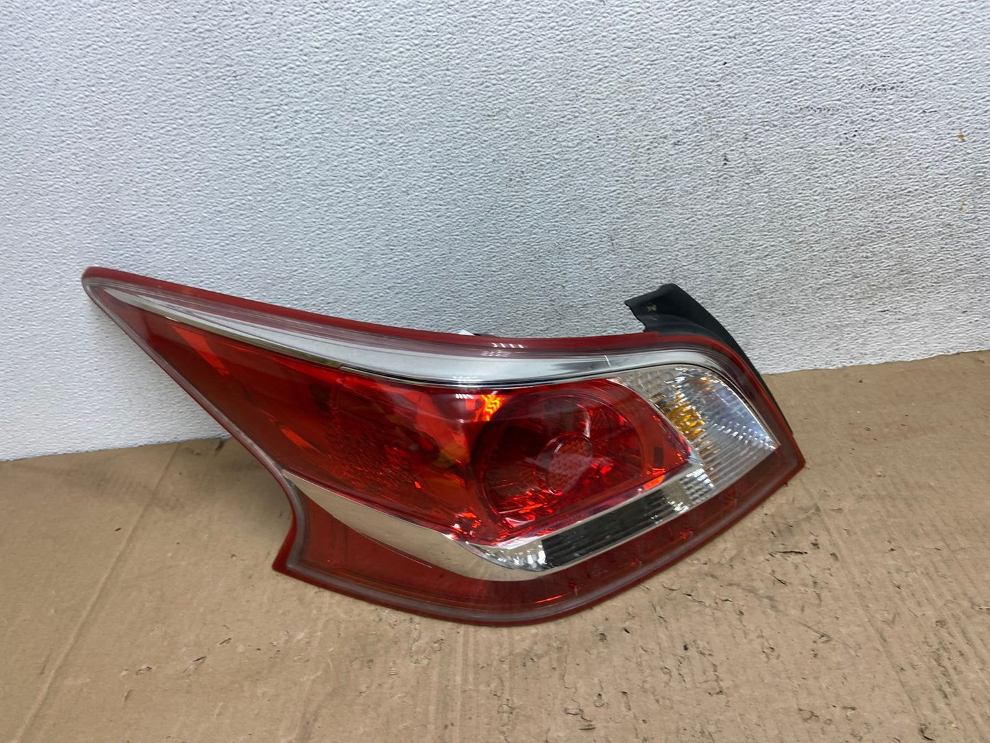 2013 2014 2015 Nissan Altima Left Driver LH Side Tail Light AE9327 LK0