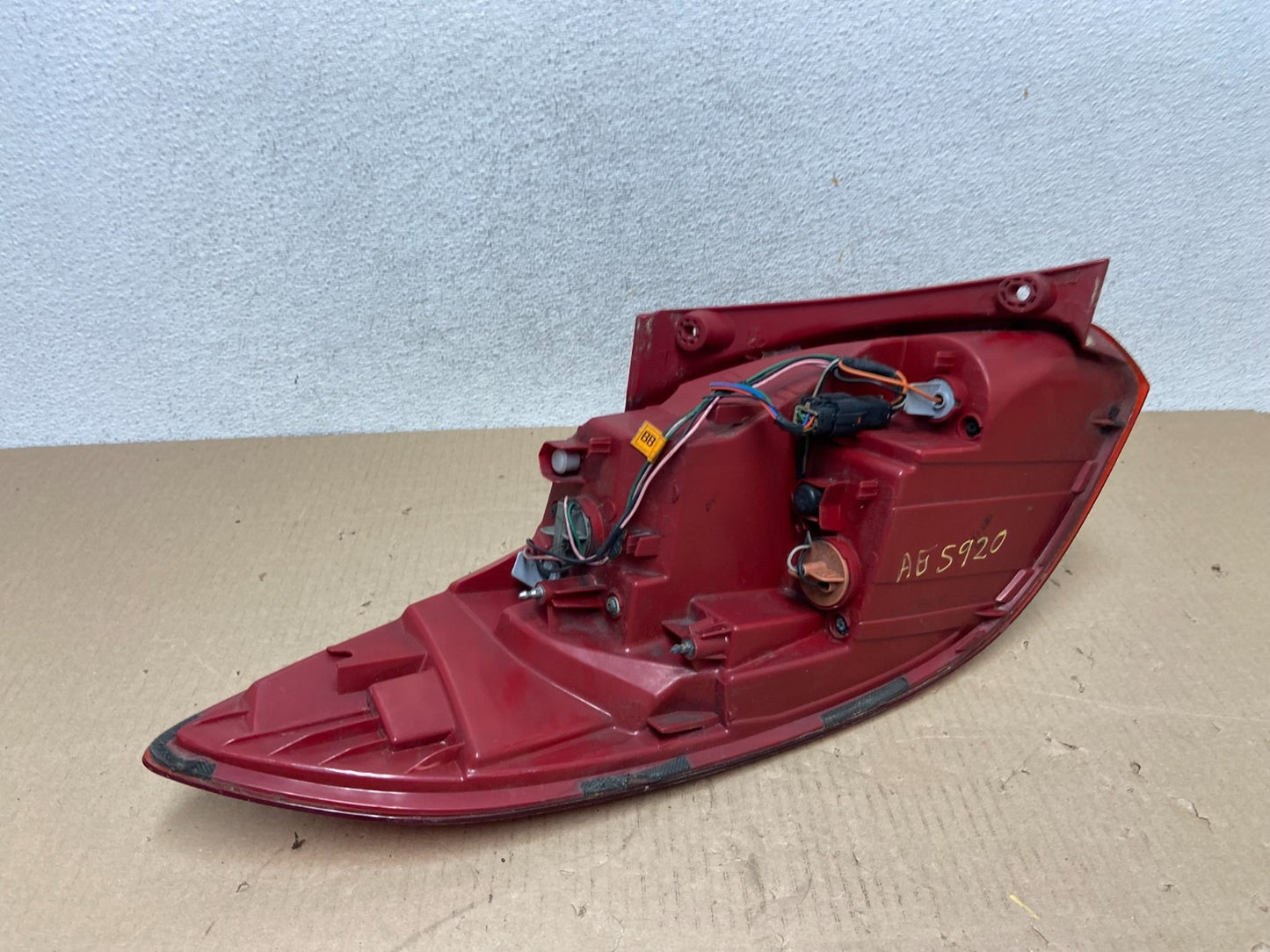 2012 2013 2014 Hyundai Veloster Right Passenger RH Tail light AG5920 DW6