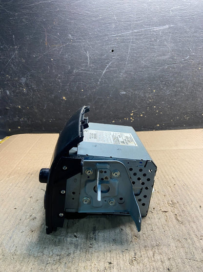 2004 to 2010 Toyota Sienna AM FM CD WMA Mp3 Radio Receiver Z0777 DG1
