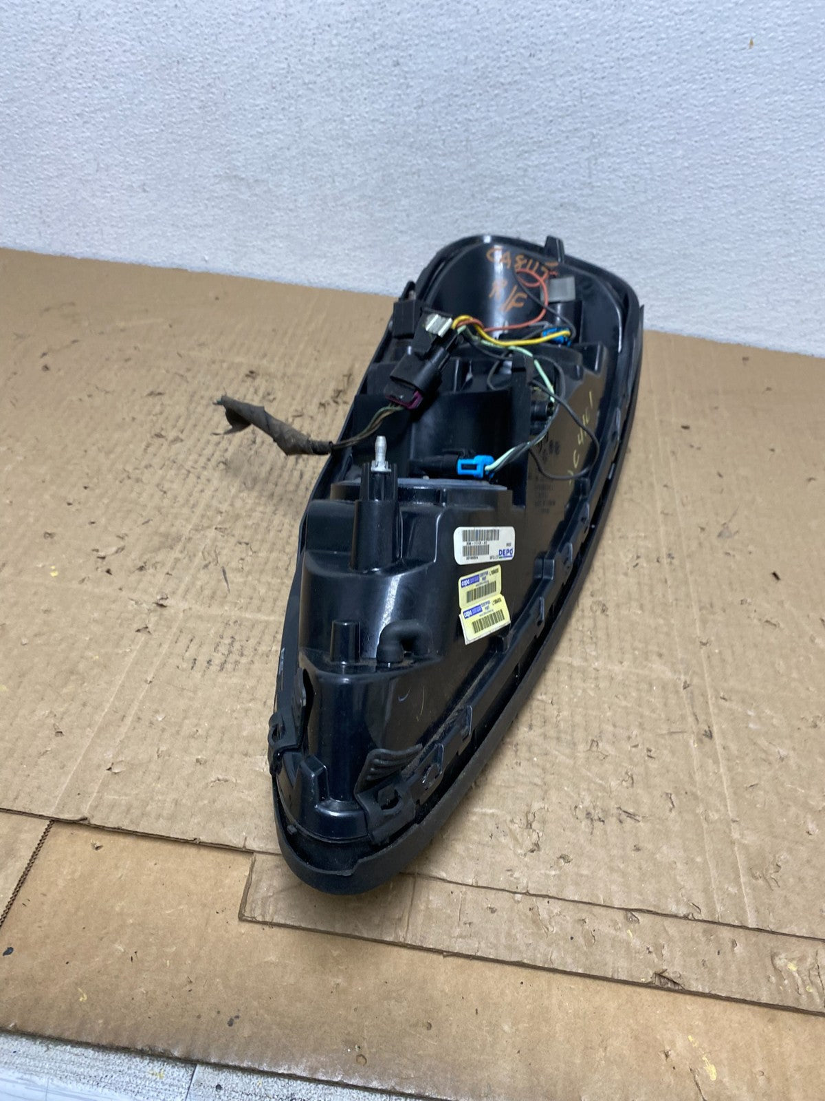 2004 to 2008 Pontiac Grand Prix Right Passenger Black Headlight AC4101 DW8