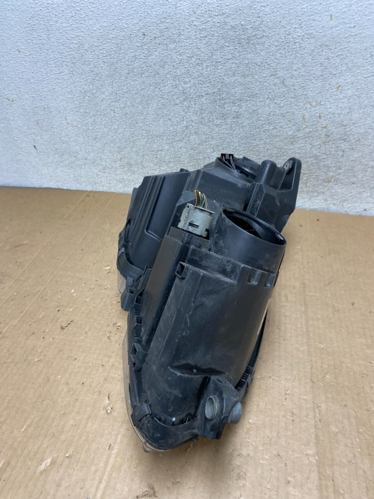 2008-2011 Mercedes C-Class C350 C300 Left Driver Halogen Headlight AI9065 DW7