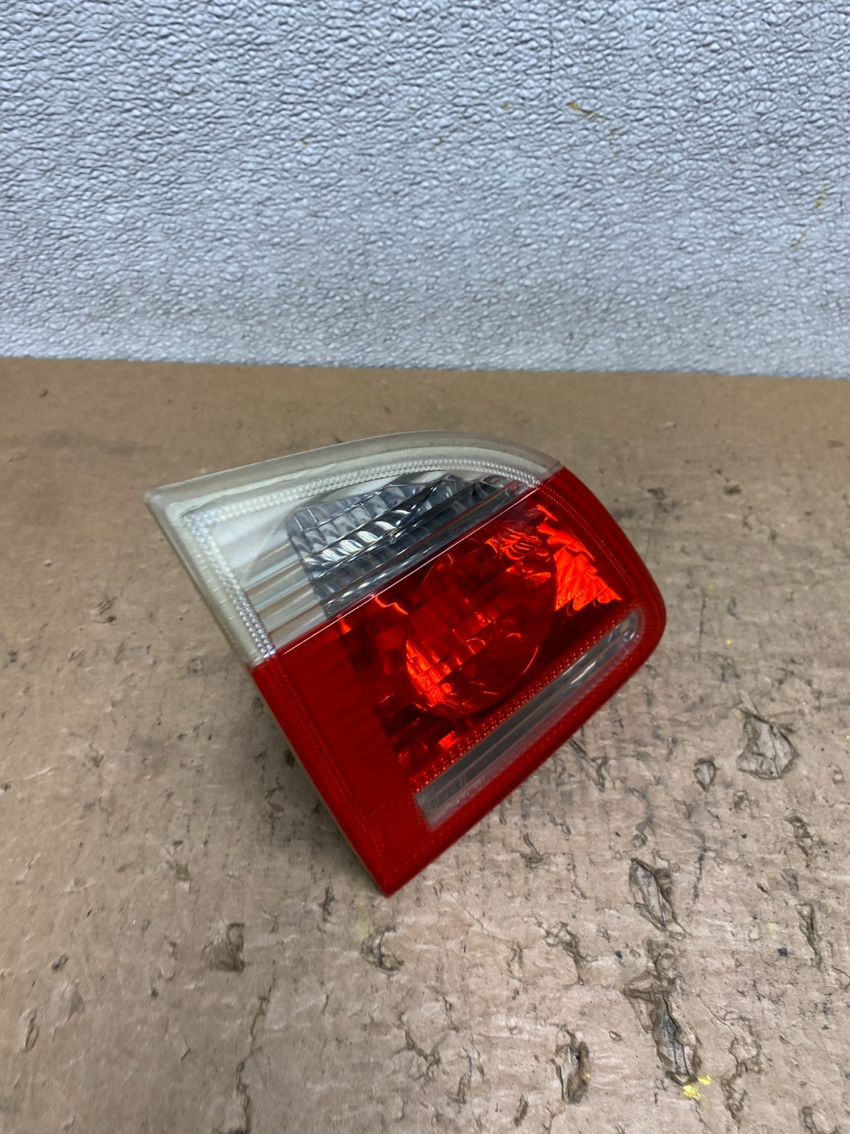 2006 - 2007 BMW 5 530i E61 Touring Left Driver LH Inner Tail Light Oem V8530 DW2