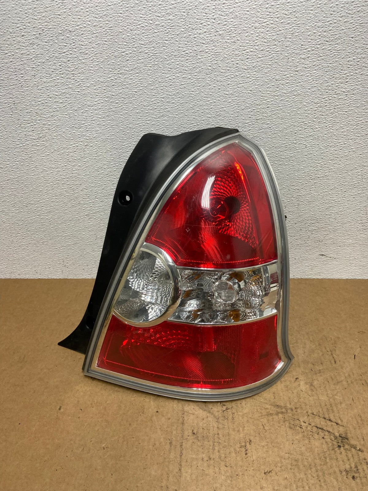 2007-2011 Hyundai Accent Hatchback Right Passenger Side Tail Light Oem AC2986 LK0