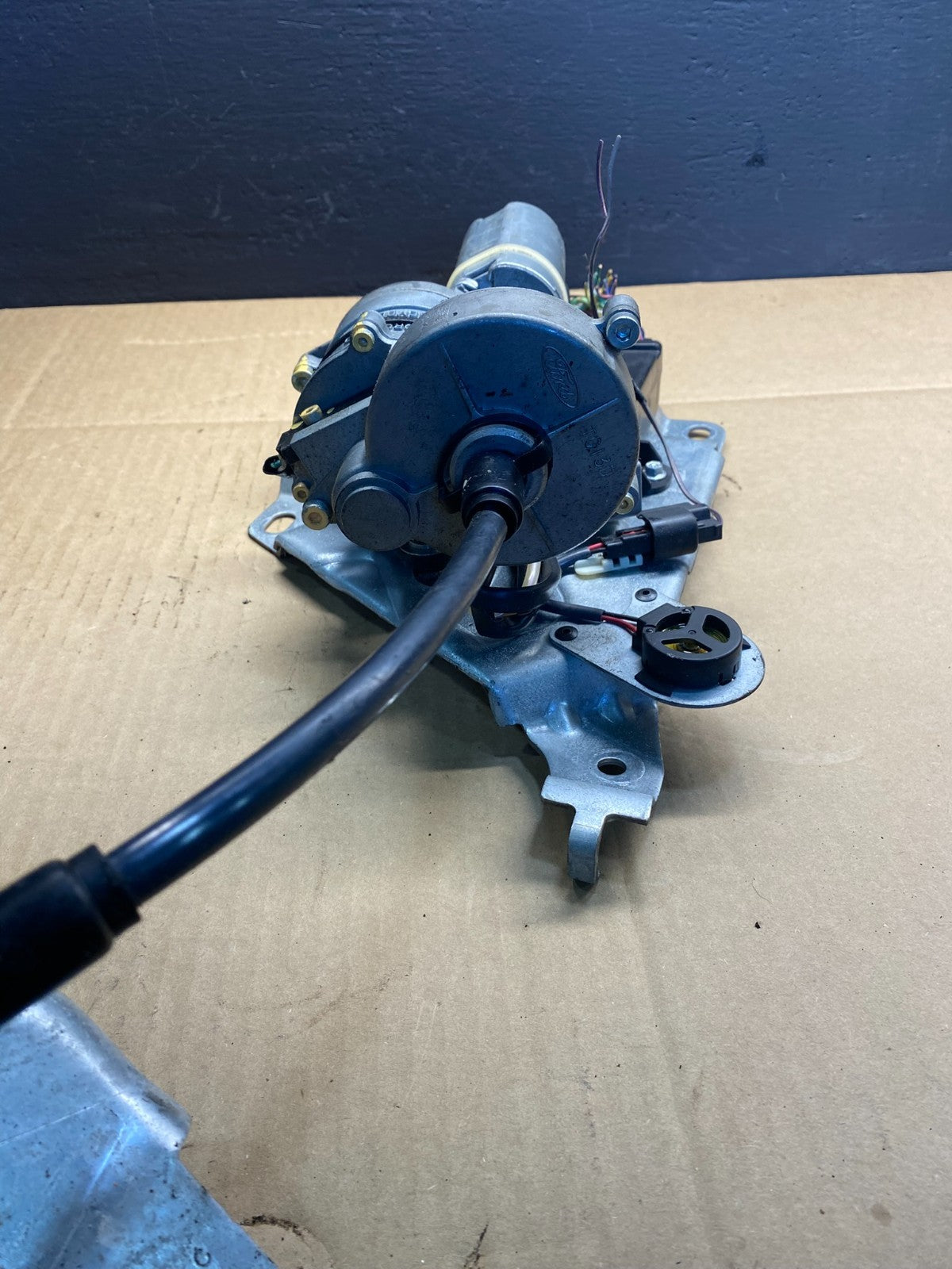 2008 to 2011 Ford Edge MKX Rear Trunk Liftgate Power Motor Actuator OE ab7414 DG3