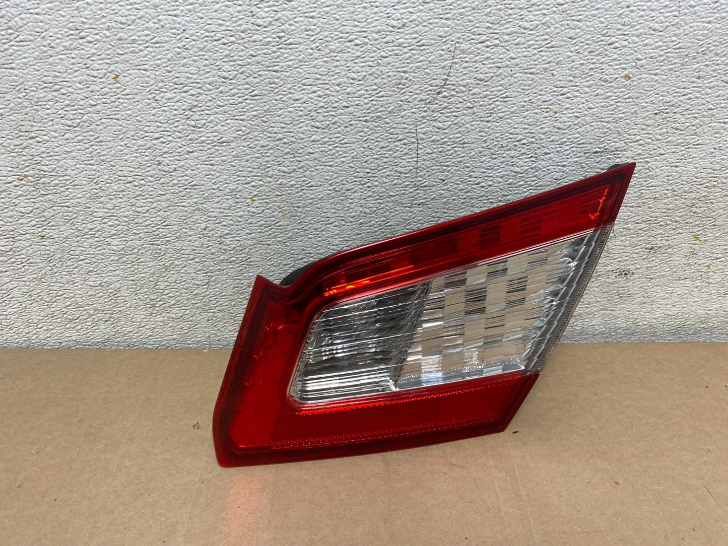 2009-2012 Mitsubishi Galant Right Passenger RH Inner Tail Light OEM J0319 DW0