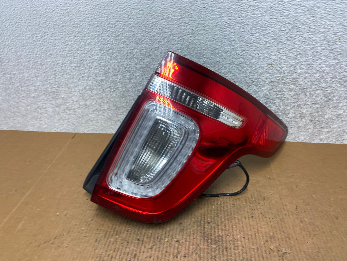 2011-2015 Ford Explorer Police Package Right Passenger Side Tail light AE1500 LK0