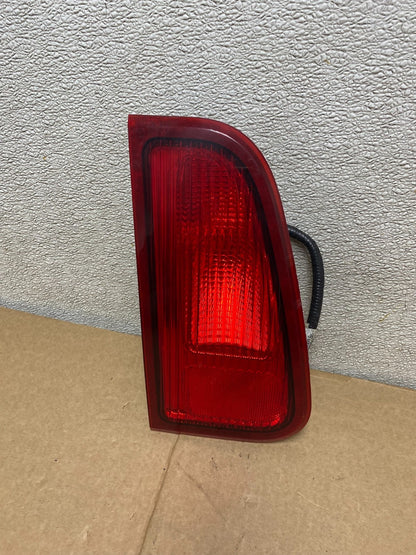 2003 - 2006 Lincoln Navigator Left Driver Lh Side Tail Light Inner Oem U9739 DW0