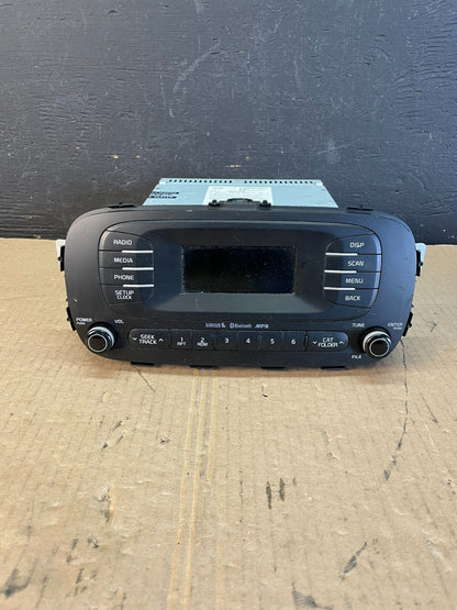 2017 to 2019 Kia Soul 96170-b2490ca AM/FM MP3 Playback Satellite Radio AE7700 DW0