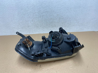 2005 - 2006 Mazda Tribute Right Passenger Rh Headlight AE7224 DW5