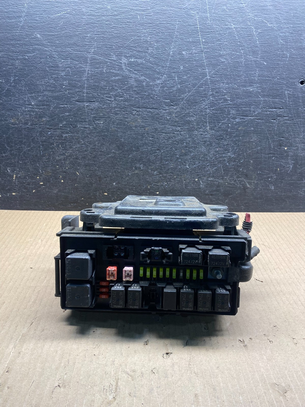 2006 to 2008 Jeep Grand Cherokee 4.7L Fuse Box Relay BCM Body Control ah7452 DG3