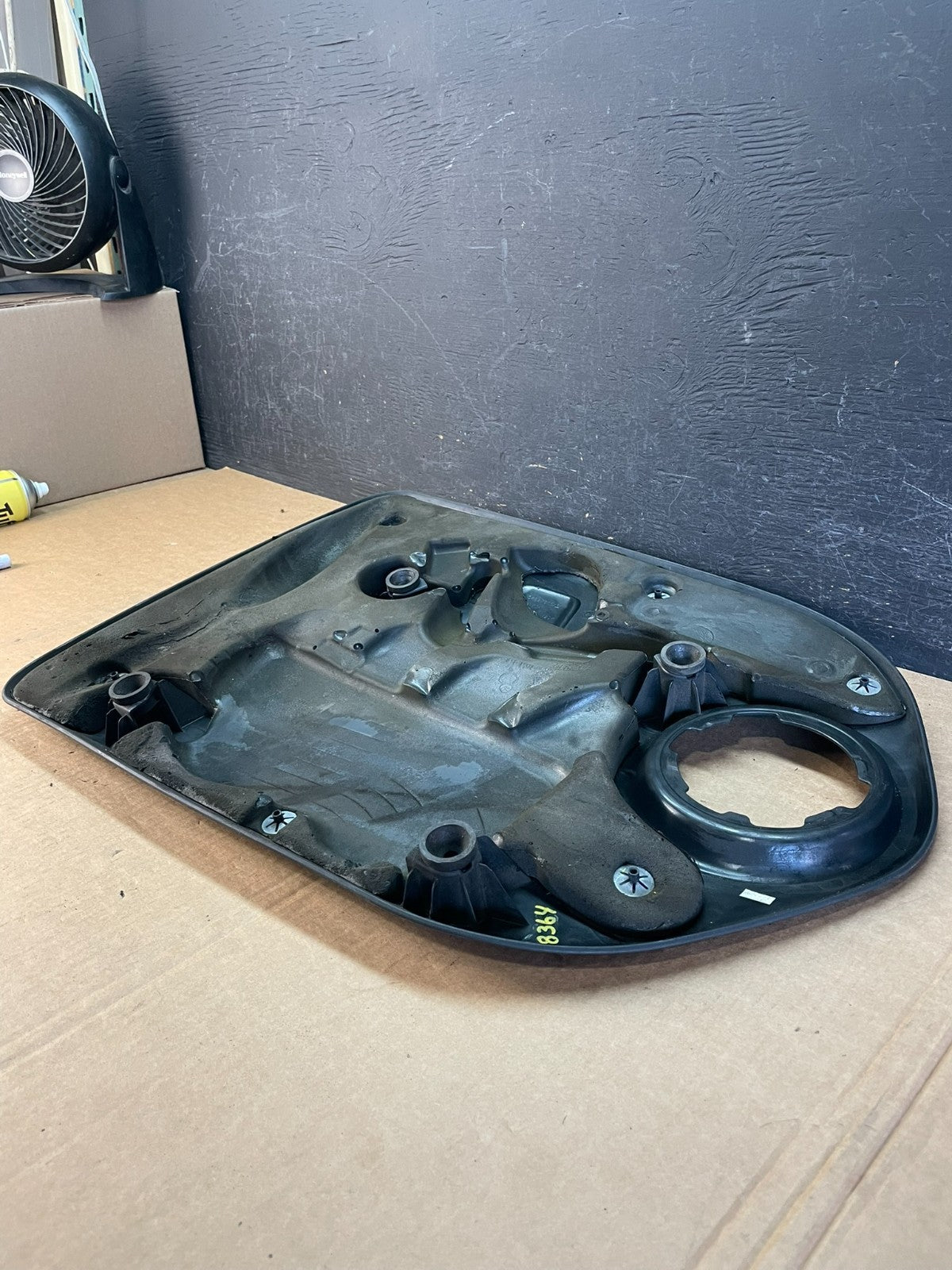 2015 to 2017 Chrysler 200 3.6L Jeep cherokee Engine Motor Cover Shield AE8364 DW4