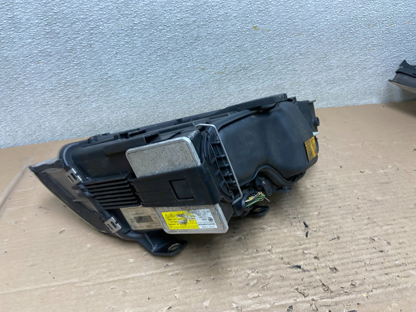 Xenon HID 2003 to 2006 Audi A4 Convertible Left Drvier LH Headlight AA9498 DW5