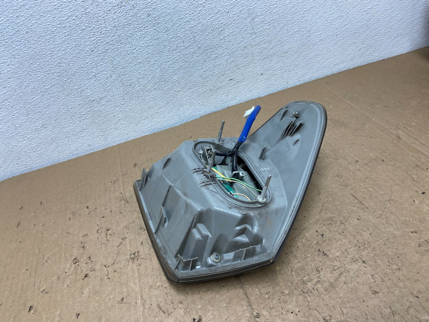 2006 to 2007 Lexus RX400H Right Passenger RH Side Tail Light AC7226 DW5