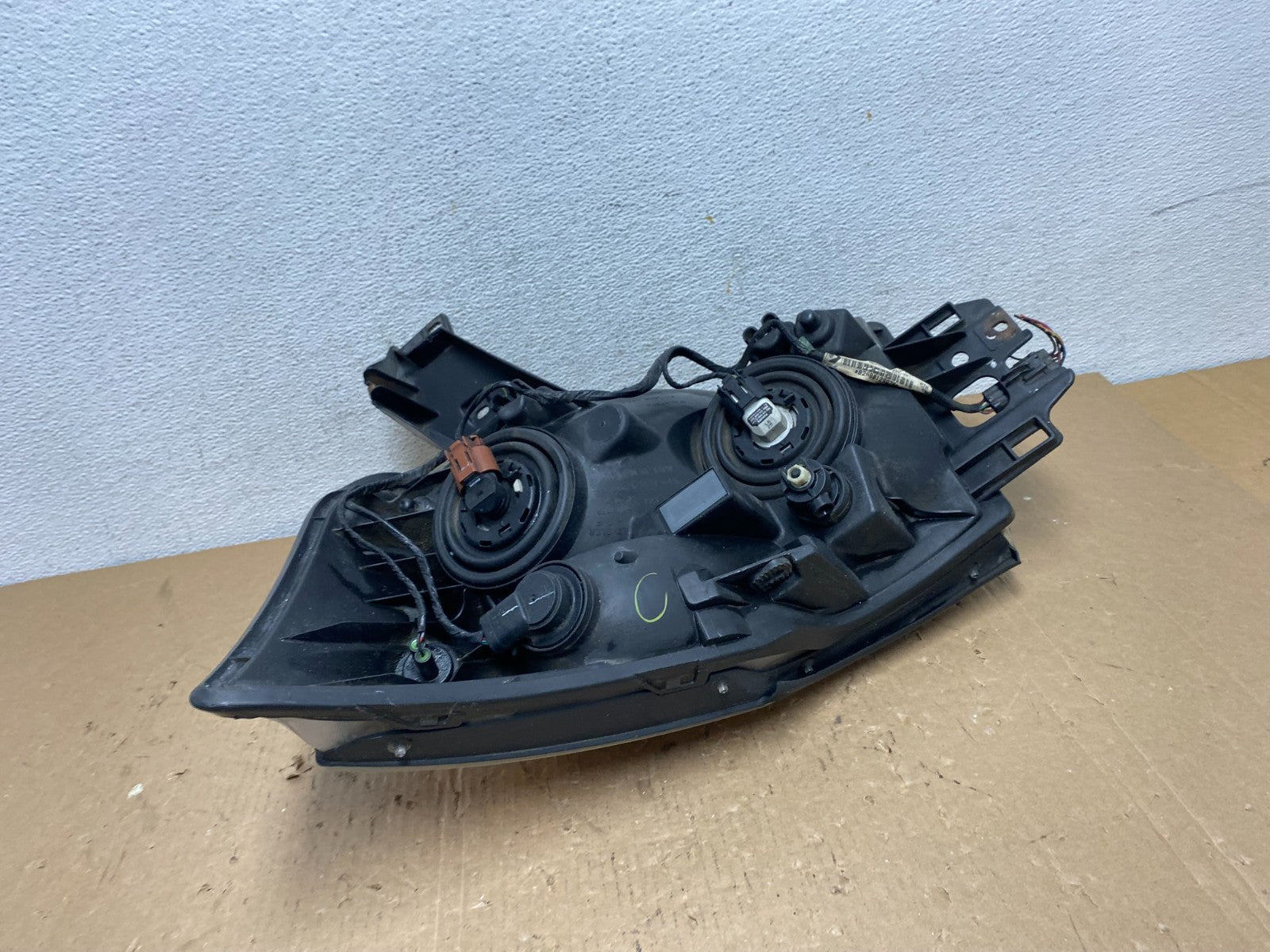 2008 - 2015 Nissan Armada Right Passenger RH Headlight Halogen AD8172 DW5