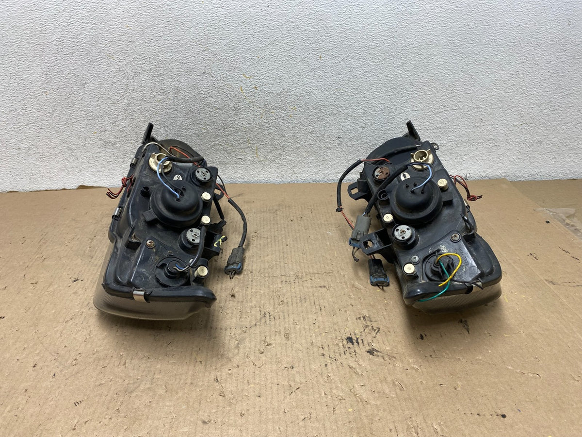 1999 to 2002 Bmw Z3 Left+Right Set Halo Projector LED Headlights AH2090 DG10