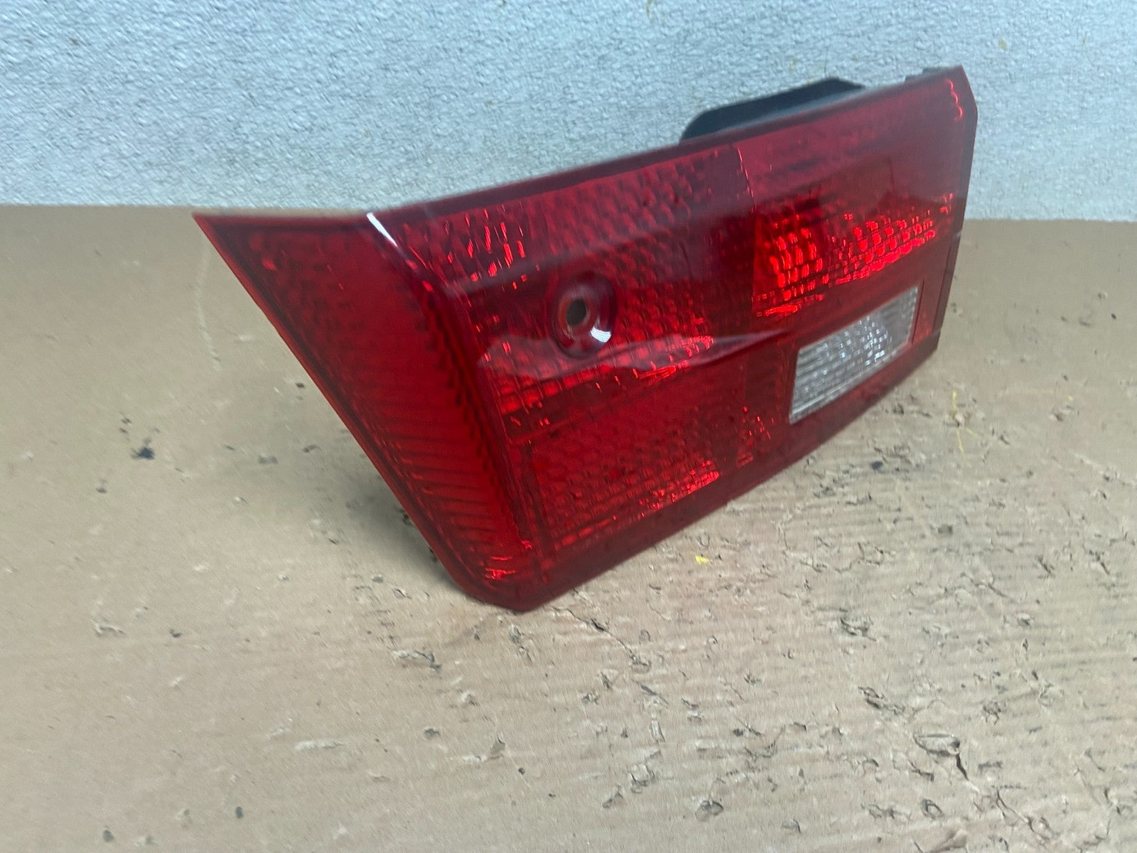 2005 Honda Accord Sedan Right Passenger Inner Tail Light Oem R1040 DW2