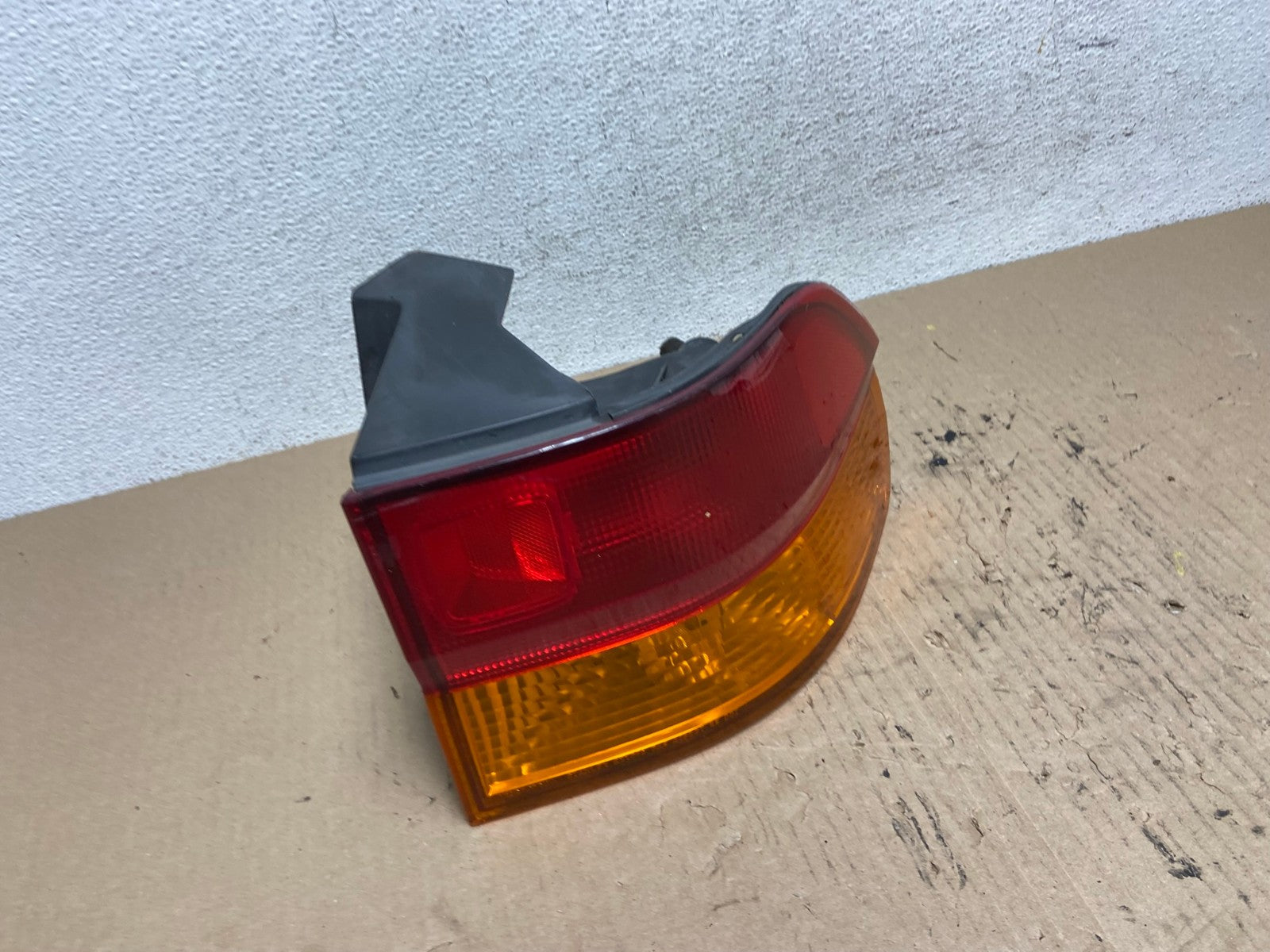 2002 2003 2004 Honda Odyssey Right Passenger Side Tail Light AF5960 LK2