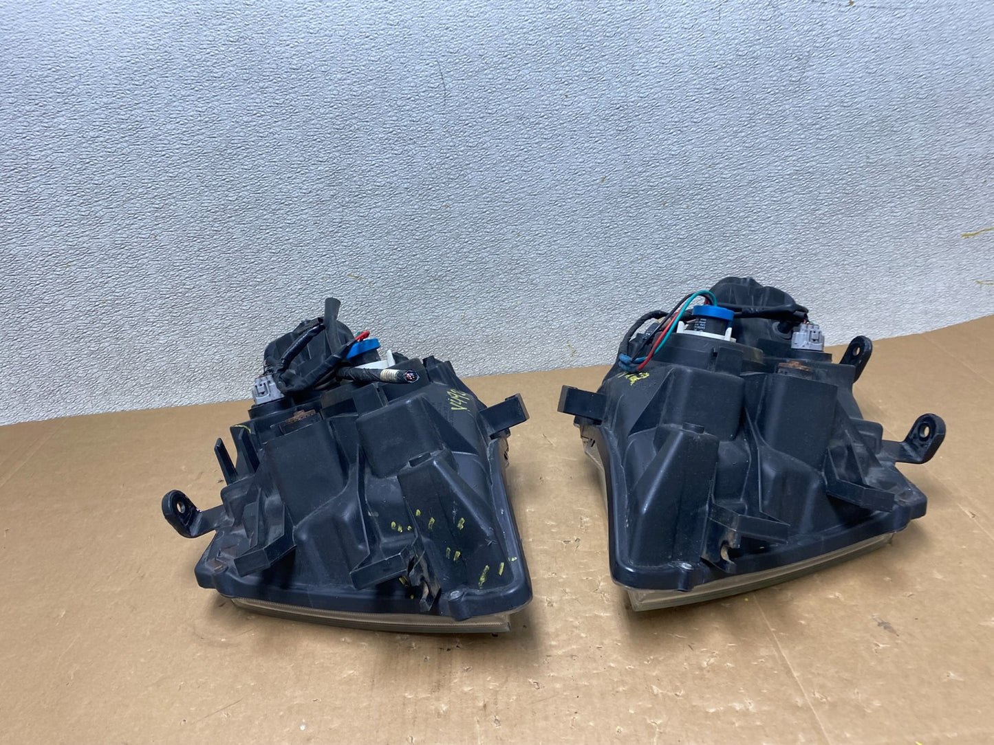 2005 2006 2007 Nissan Pathfinder Halogen Headlights Left+Right Oem V4922 DW18