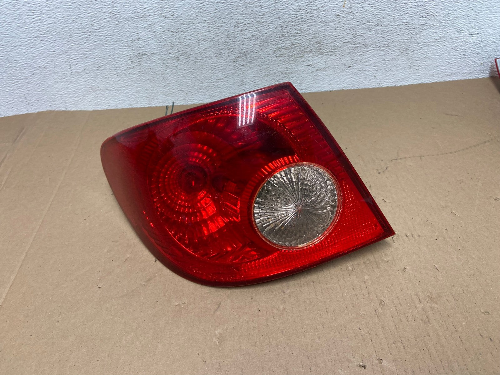2005 to 2008 Toyota Corolla Left Driver Lh Side Tail Light AD6455 LK0