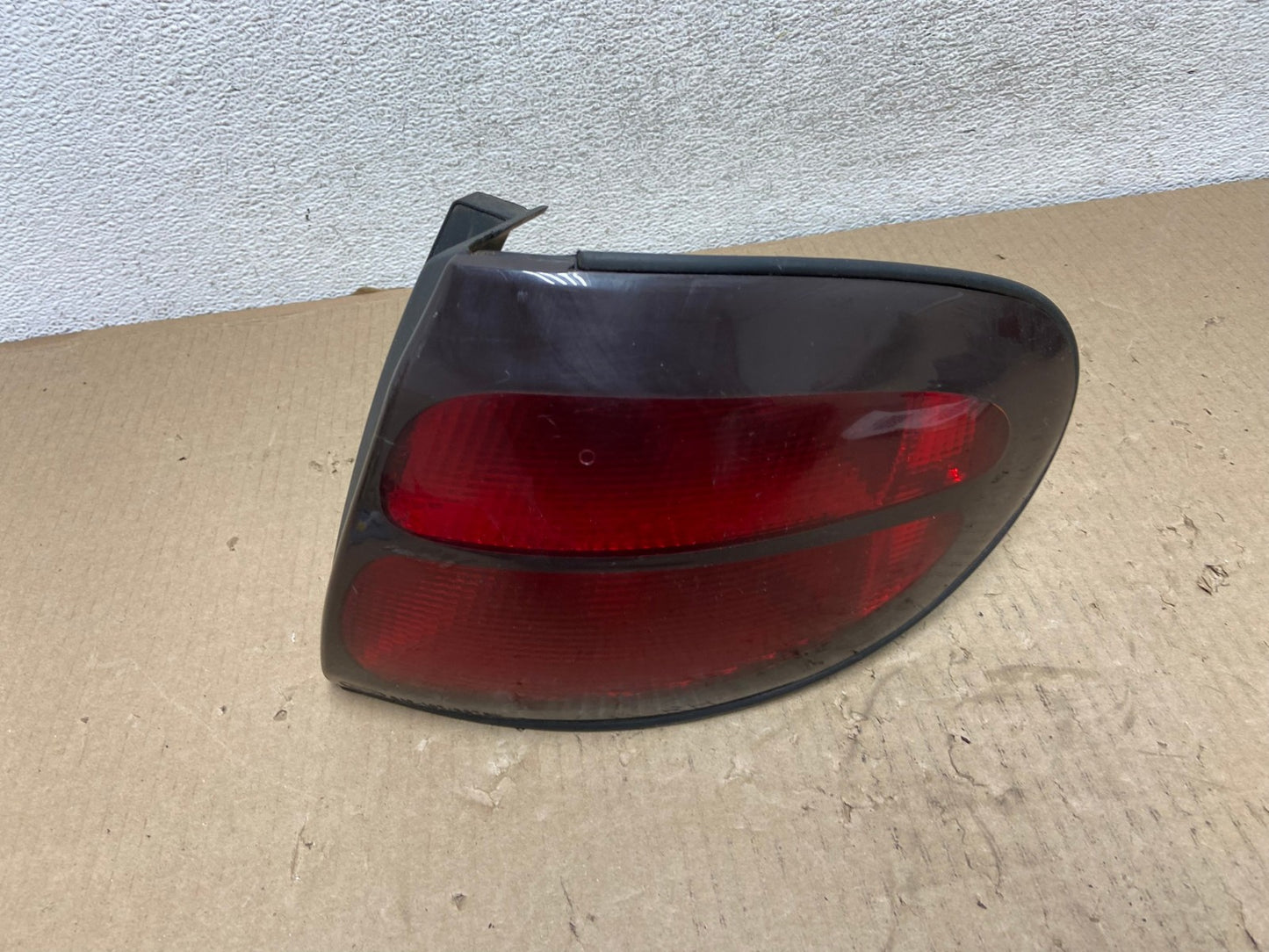 1998 - 1999 Ford Taurus Wagon Right Passenger RH Side Tail Light AG5945 LK0