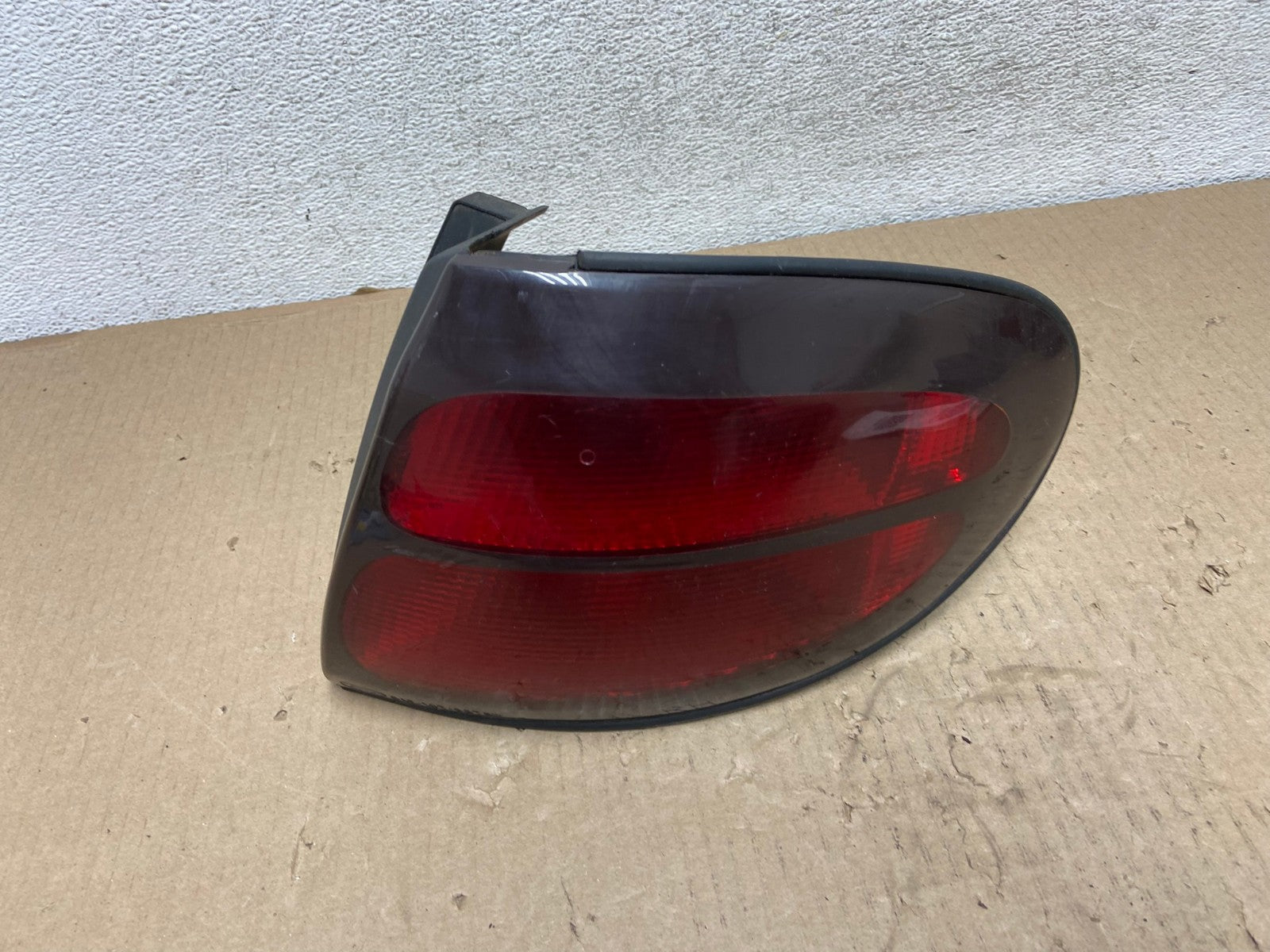 1998 - 1999 Ford Taurus Wagon Right Passenger RH Side Tail Light AG5945 LK0