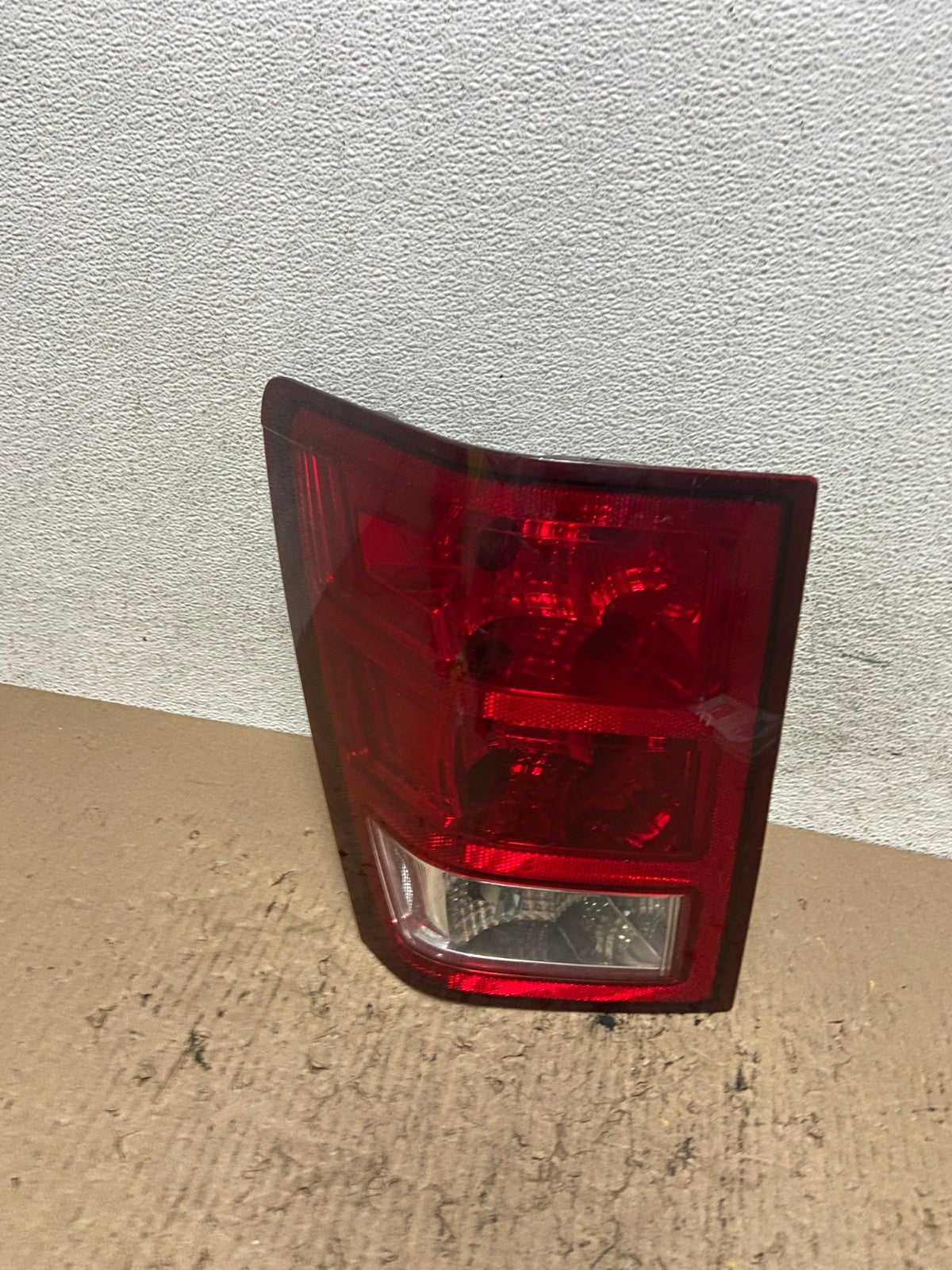 2005 to 2006 Jeep Grand Cherokee Left Driver Side Lh Tail Light AF7264 LK0