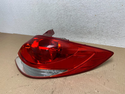 2012 2013 2014 Hyundai Veloster Right Passenger RH Tail light AG5920 DW1
