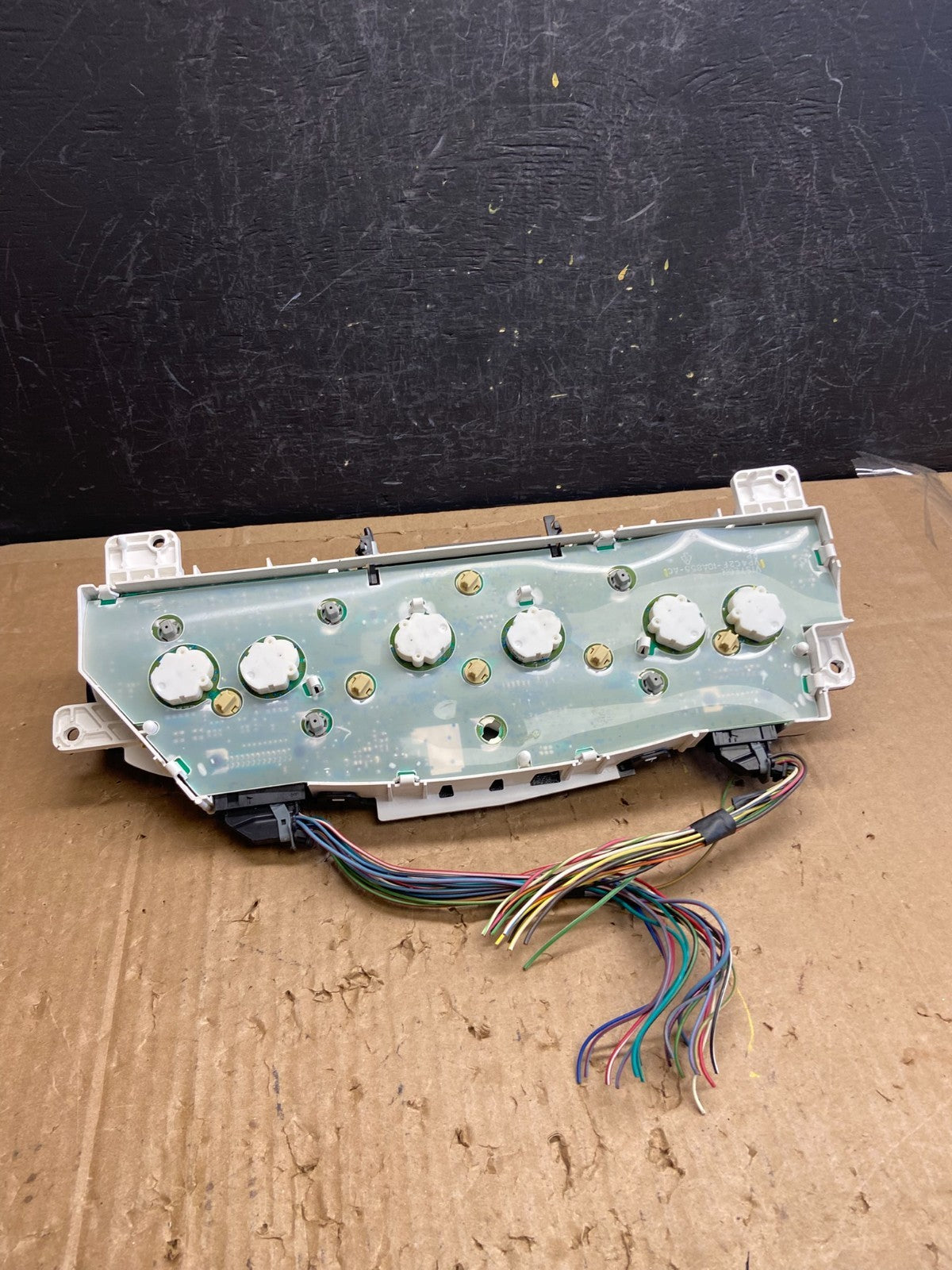 2006 Ford E350 Gauge Speedometer Cluster AD6901 DG5
