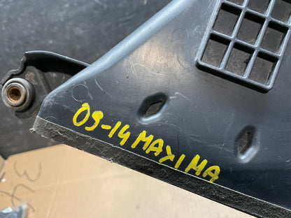 2009 to 2014 Nissan Maxima Upper Air Intake Duct  OEM Y1749 DG8