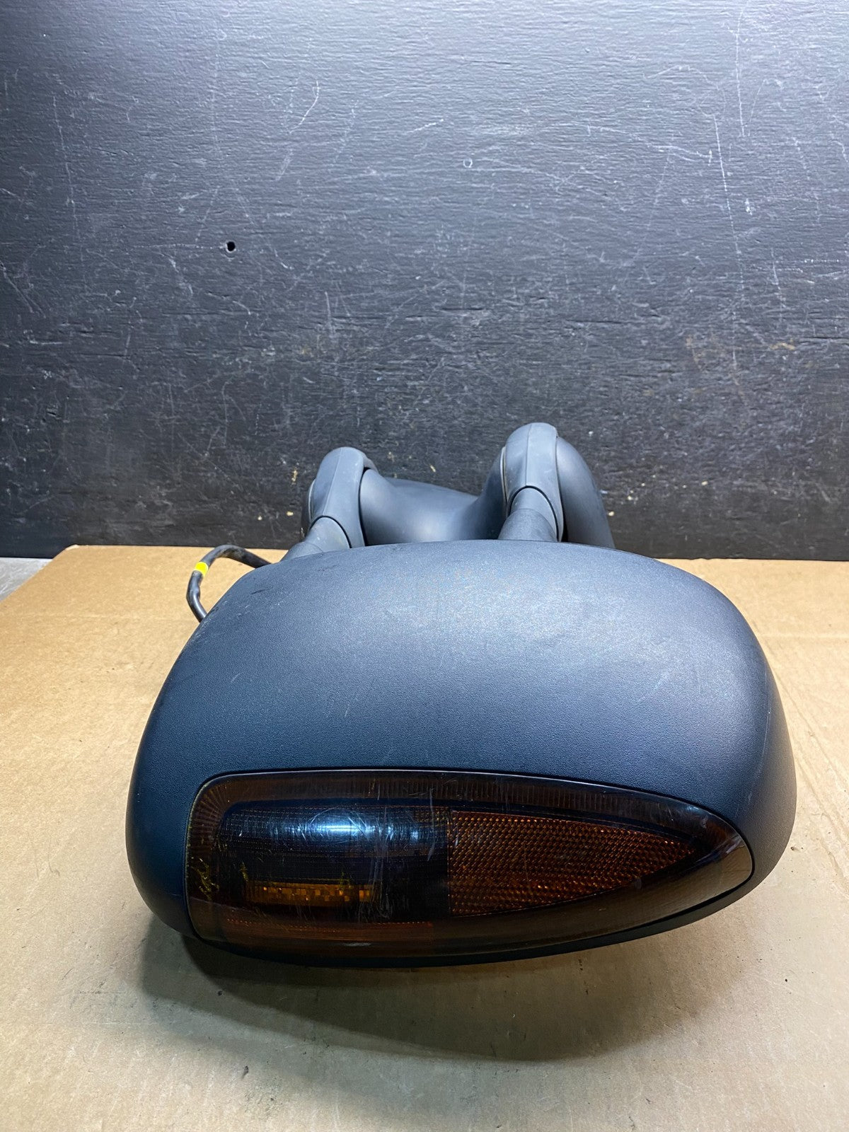 1999 to 2007 Ford F250 F350 F450 Left Driver Door View Mirror AI9743 LK1